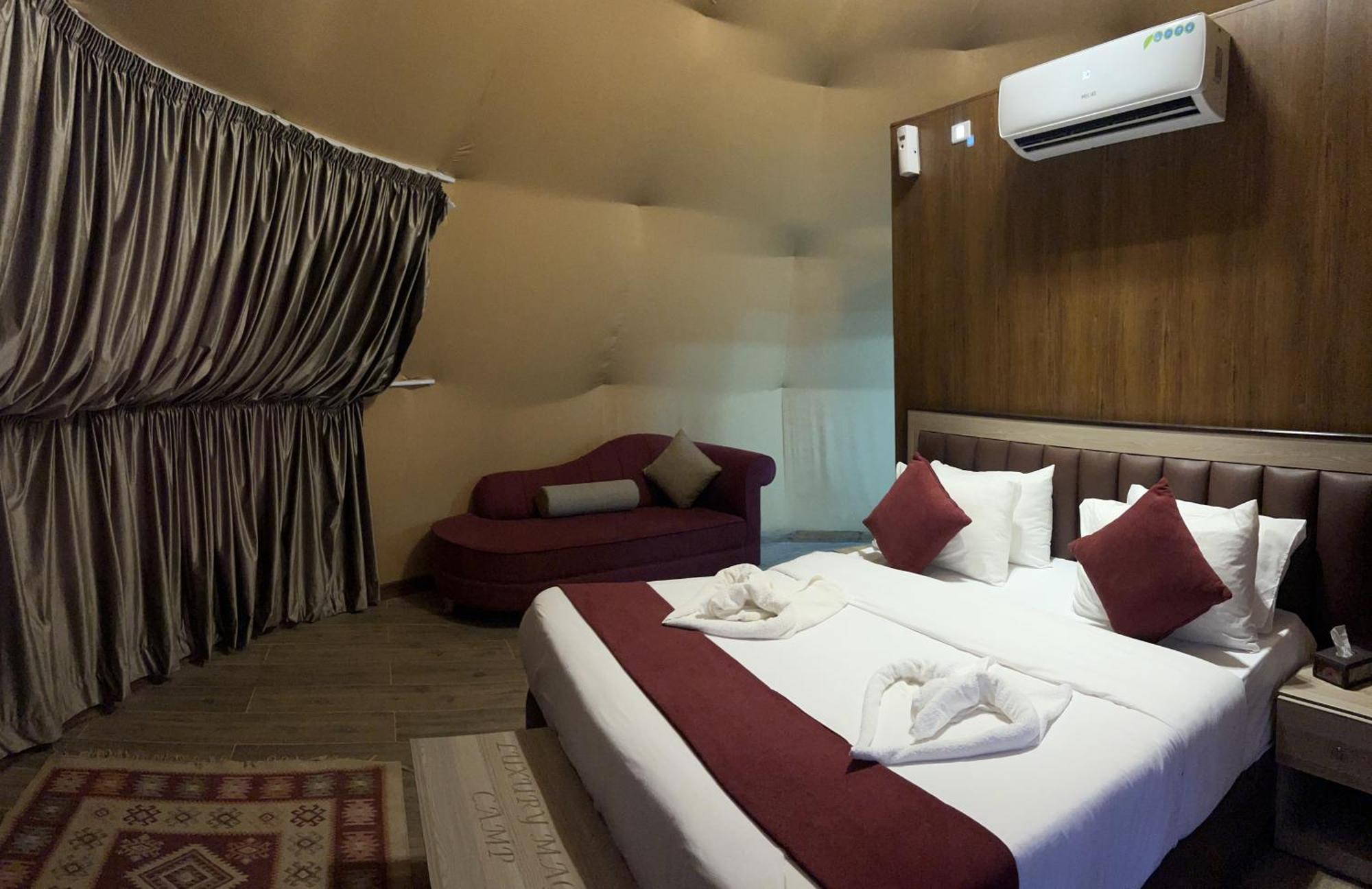 Wadi Rum Rose Luxury Camp Exterior photo